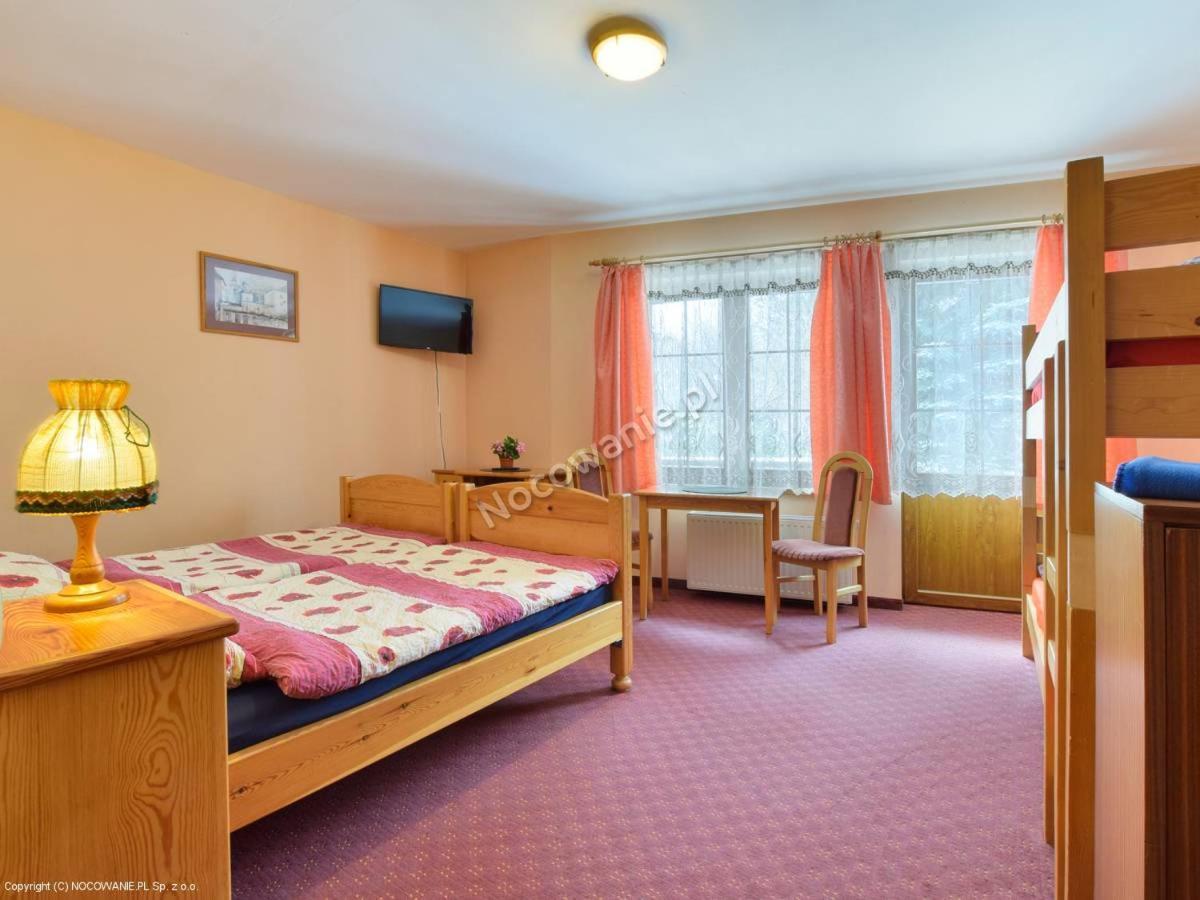 Aparthotel Bialy Dom à Ściegny Extérieur photo